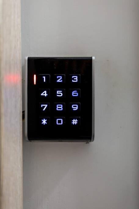 Private Suite In A Guest House With Private Bathroom N3 Рим Екстер'єр фото